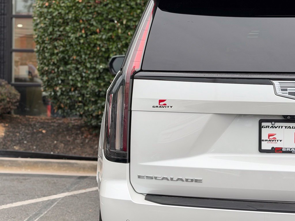 Used 2021 Cadillac Escalade Premium Luxury Platinum w/ LPO, Radiant Package AWD/4WD image 15