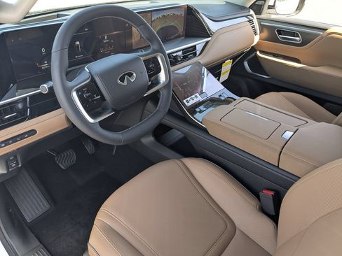Used 2026 INFINITI QX80 Luxe RWD image 12