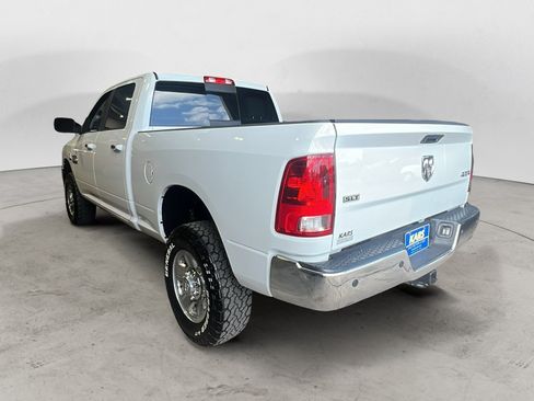 Used 2018 RAM 2500 SLT AWD/4WD image 4