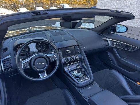 Used 2018 Jaguar F-TYPE Convertible image 29