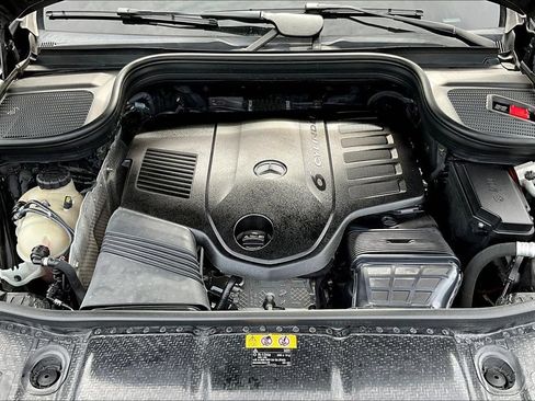 Used 2020 Mercedes-Benz GLS 450 4MATIC image 31
