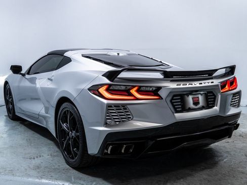 Used 2020 Chevrolet Corvette Stingray Preferred Cpe w/ 2LT Preferred Equipment Group image 3