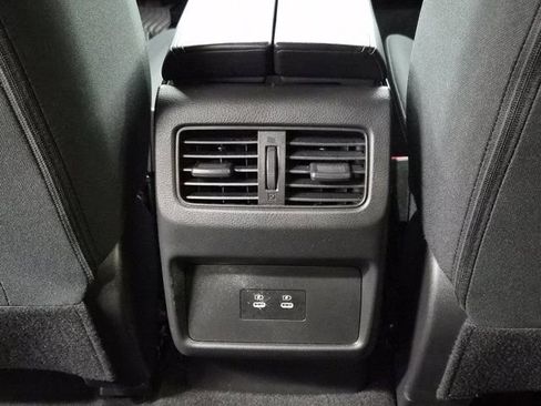 Used 2024 Nissan Rogue SV image 14