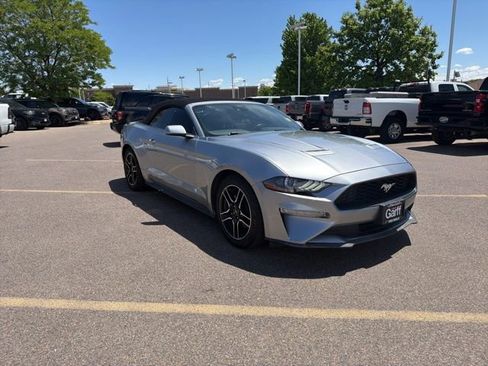 Used 2022 Ford Mustang Premium RWD image 7