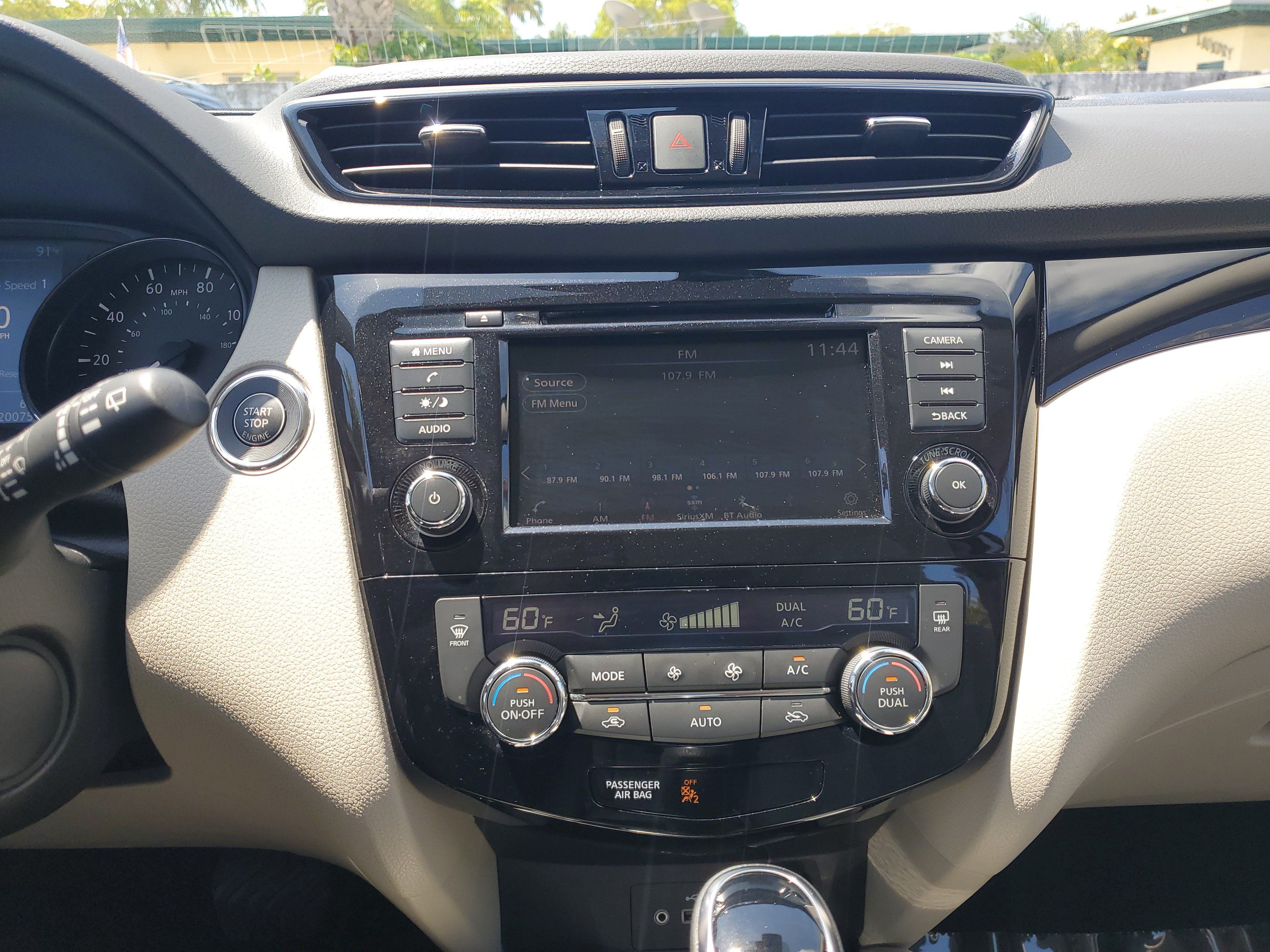 Certified 2022 Nissan Rogue Sport SV w/ Technology Package FWD image 23