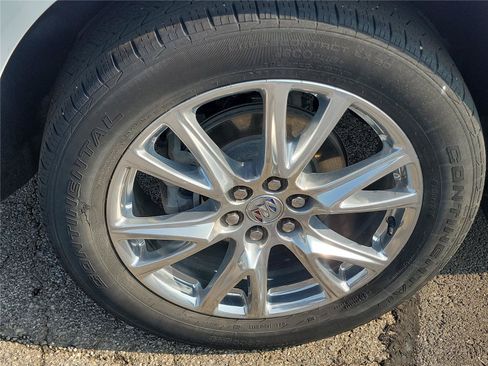 Used 2023 Buick Enclave Essence w/ Experience Buick Package FWD image 6