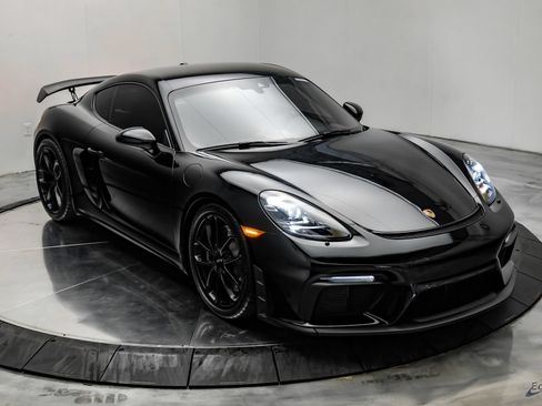 Used 2021 Porsche 718 Cayman GT4 RWD image 28