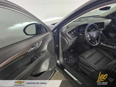 Used 2023 Buick Envision Avenir AWD/4WD image 10