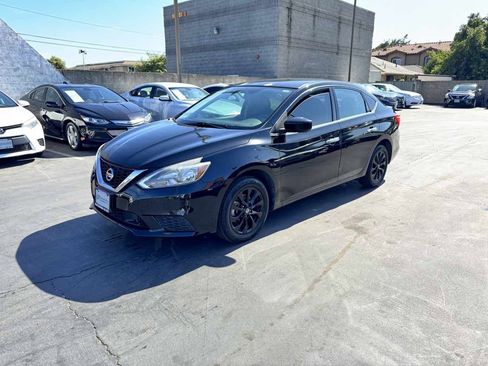 Used 2018 Nissan Sentra S w/ S Midnight Style Package FWD image 12