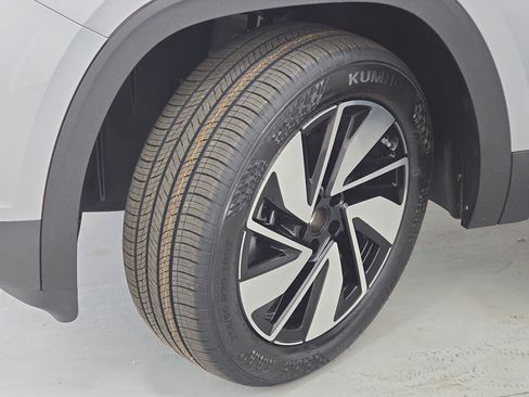 New 2026 Volkswagen Atlas SEL image 34