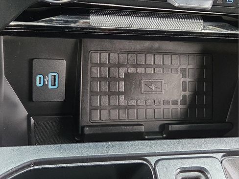 Certified 2022 Ford F150 Lariat w/ Equipment Group 502A High image 18