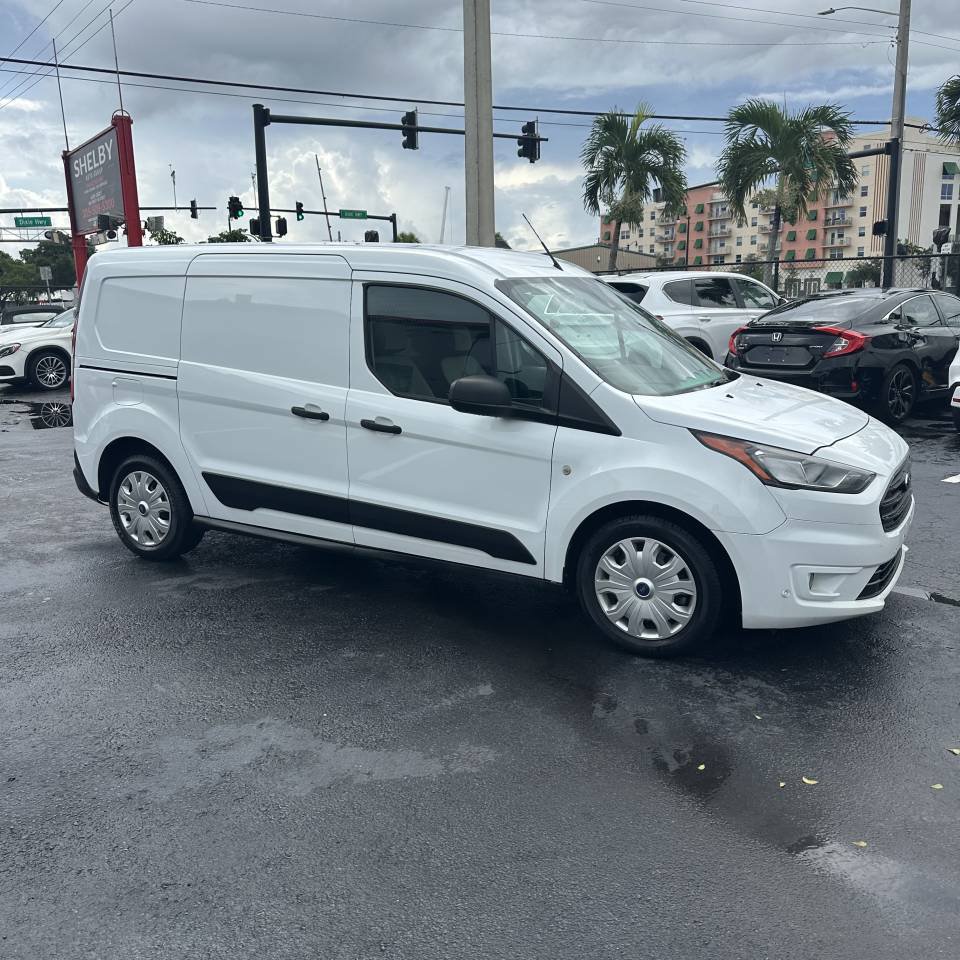 Used 2022 Ford Transit Connect XLT FWD image 2