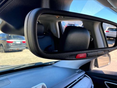 Certified 2022 Jeep Compass Latitude w/ Sun and Sound Group image 33