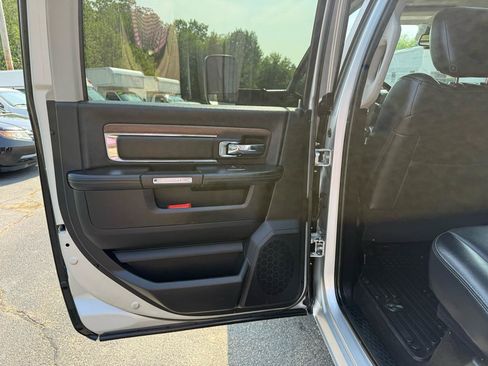 Used 2018 RAM 2500 Laramie w/ Sport Appearance Group AWD/4WD image 27