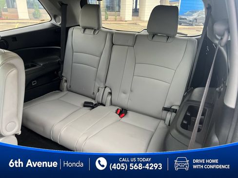 Used 2019 Honda Pilot Touring image 19