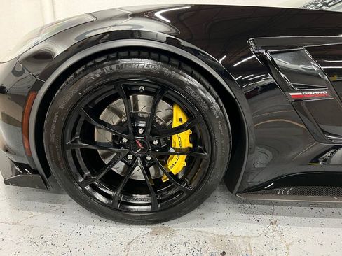 Used 2017 Chevrolet Corvette Grand Sport RWD image 19
