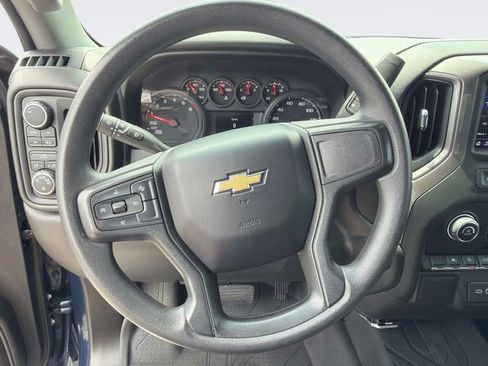 Used 2022 Chevrolet Silverado 1500 Custom AWD/4WD image 25