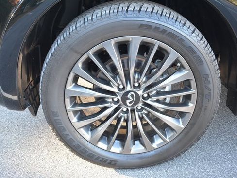 Used 2024 INFINITI QX80 Sensory image 15