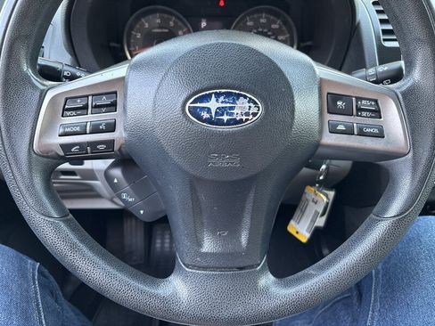 Used 2015 Subaru Forester 2.5i Premium AWD/4WD image 38