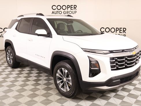 Used 2025 Chevrolet Equinox LT w/ Convenience Package II image 1