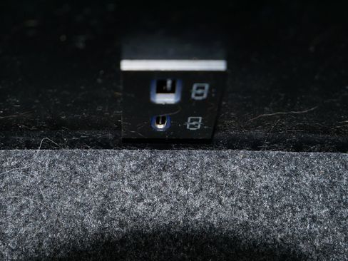 Used 2023 Toyota Tacoma SR image 32