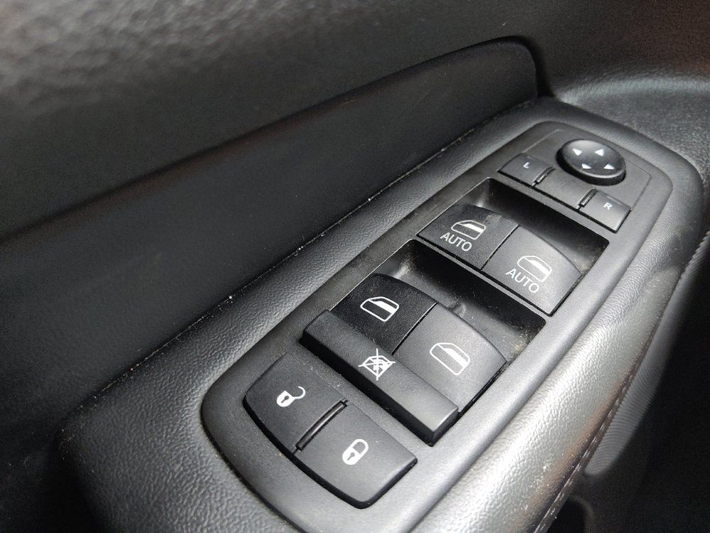 Used 2021 Jeep Grand Cherokee Limited w/ Luxury Group II AWD/4WD image 27