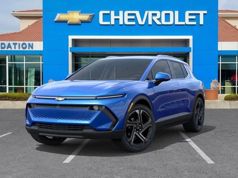 New 2026 Chevrolet Equinox EV LT w/ Convenience Package II AWD/4WD image 6