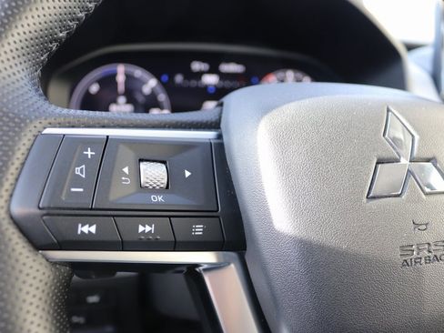 Used 2023 Mitsubishi Outlander SEL image 27