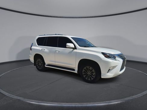 Used 2022 Lexus GX 460 Premium image 2