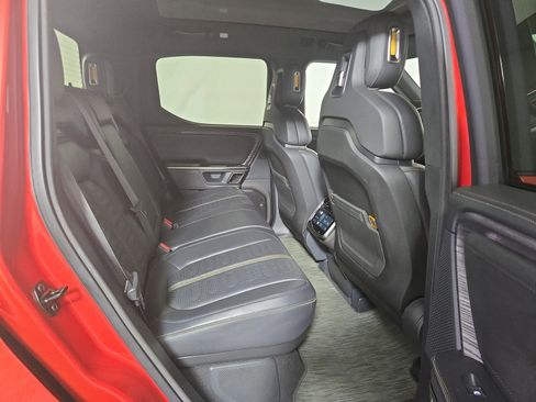 Used 2023 Rivian R1T Adventure image 22