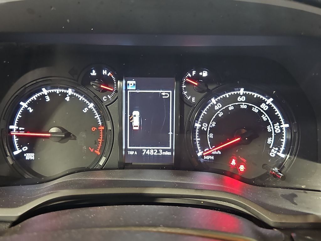 Used 2020 Toyota 4Runner SR5 Premium w/ Moonroof Package AWD/4WD image 21