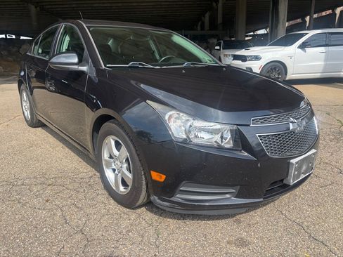 Used 2014 Chevrolet Cruze LT w/ All-Star Edition FWD image 3