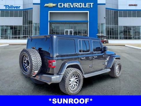Used 2020 Jeep Wrangler Unlimited Sahara image 5