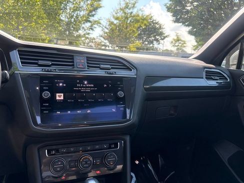 Used 2020 Volkswagen Tiguan SEL Premium R-Line AWD/4WD image 18
