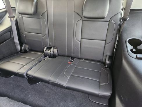 Used 2020 Chevrolet Tahoe LT AWD/4WD image 34