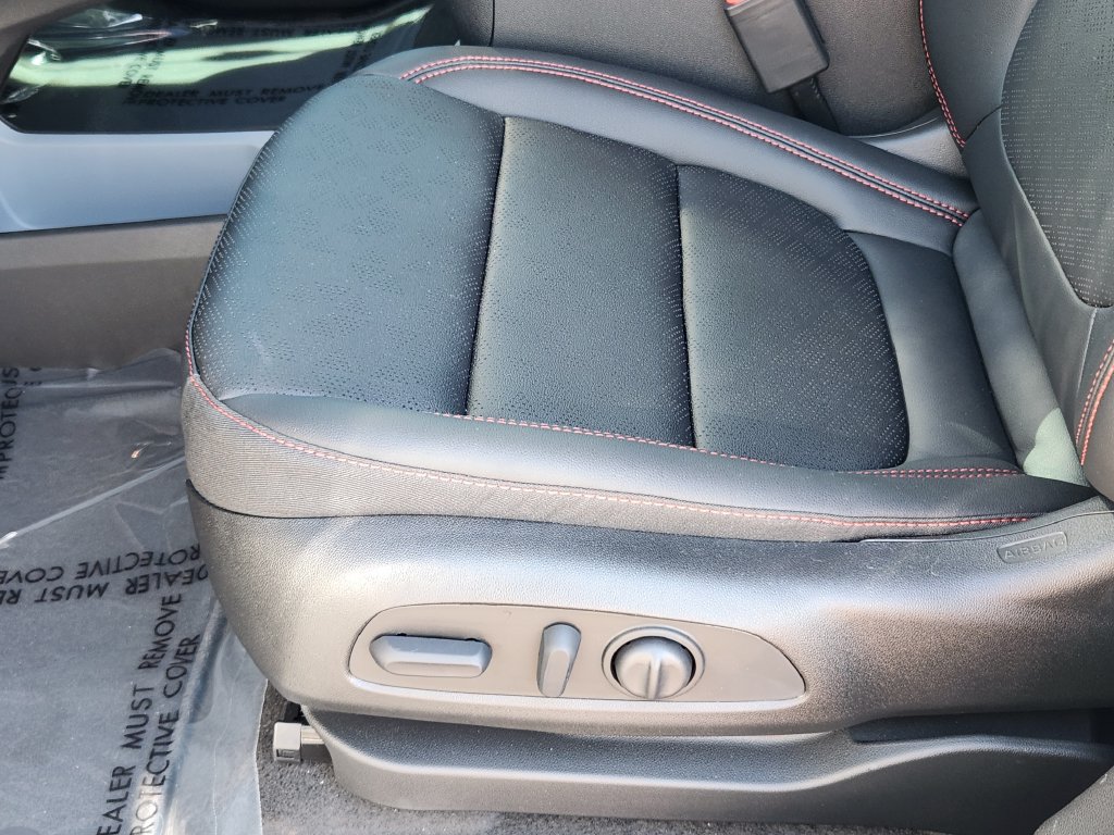 New 2027 Chevrolet Bolt RS w/ Technology Package FWD image 9