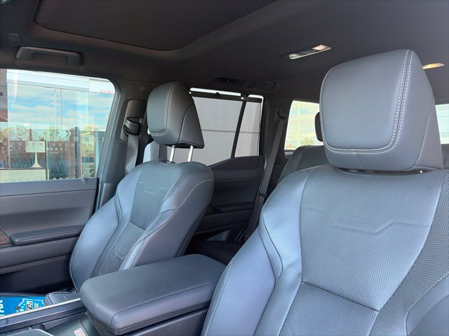 Used 2024 Lexus GX 550 w/ Accessory Package (2T) AWD/4WD image 5