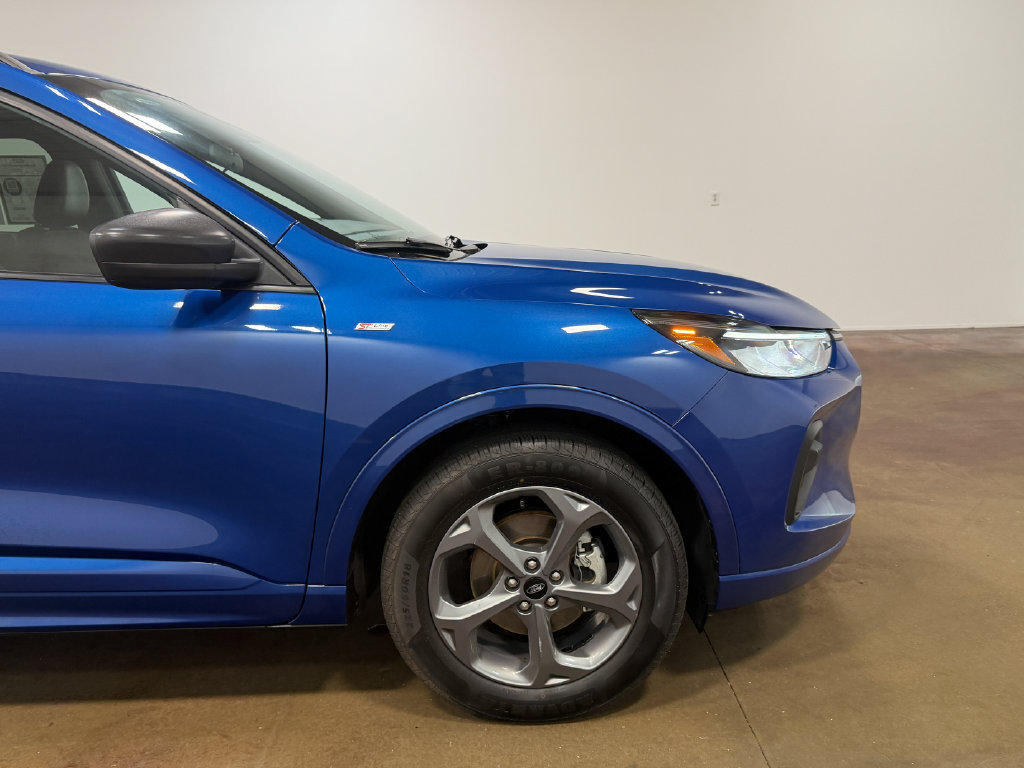 Used 2023 Ford Escape ST-Line AWD/4WD image 31