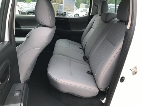 Used 2018 Toyota Tacoma SR w/ SR Convenience Package RWD image 21