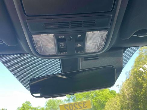 Certified 2025 Honda Passport EX-L image 32
