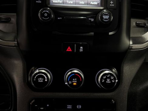 Used 2024 RAM 3500 Tradesman w/ Chrome Appearance Group image 28