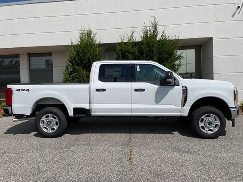 New 2026 Ford F250 XLT w/ Snow Plow Prep Package AWD/4WD image 5