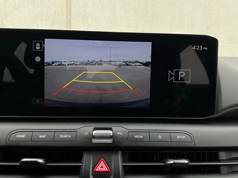 Used 2025 Kia K4 LXS image 32