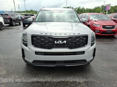 Used 2022 Kia Telluride EX w/ EX Premium Package AWD/4WD image 2