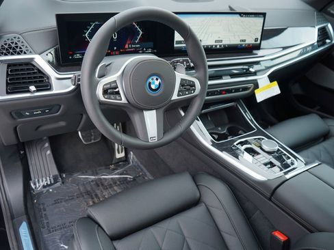 New 2026 BMW X5 xDrive50e w/ M Sport Package image 13