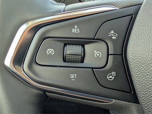 New 2026 Chevrolet Trax ACTIV w/ Sunroof Package image 23