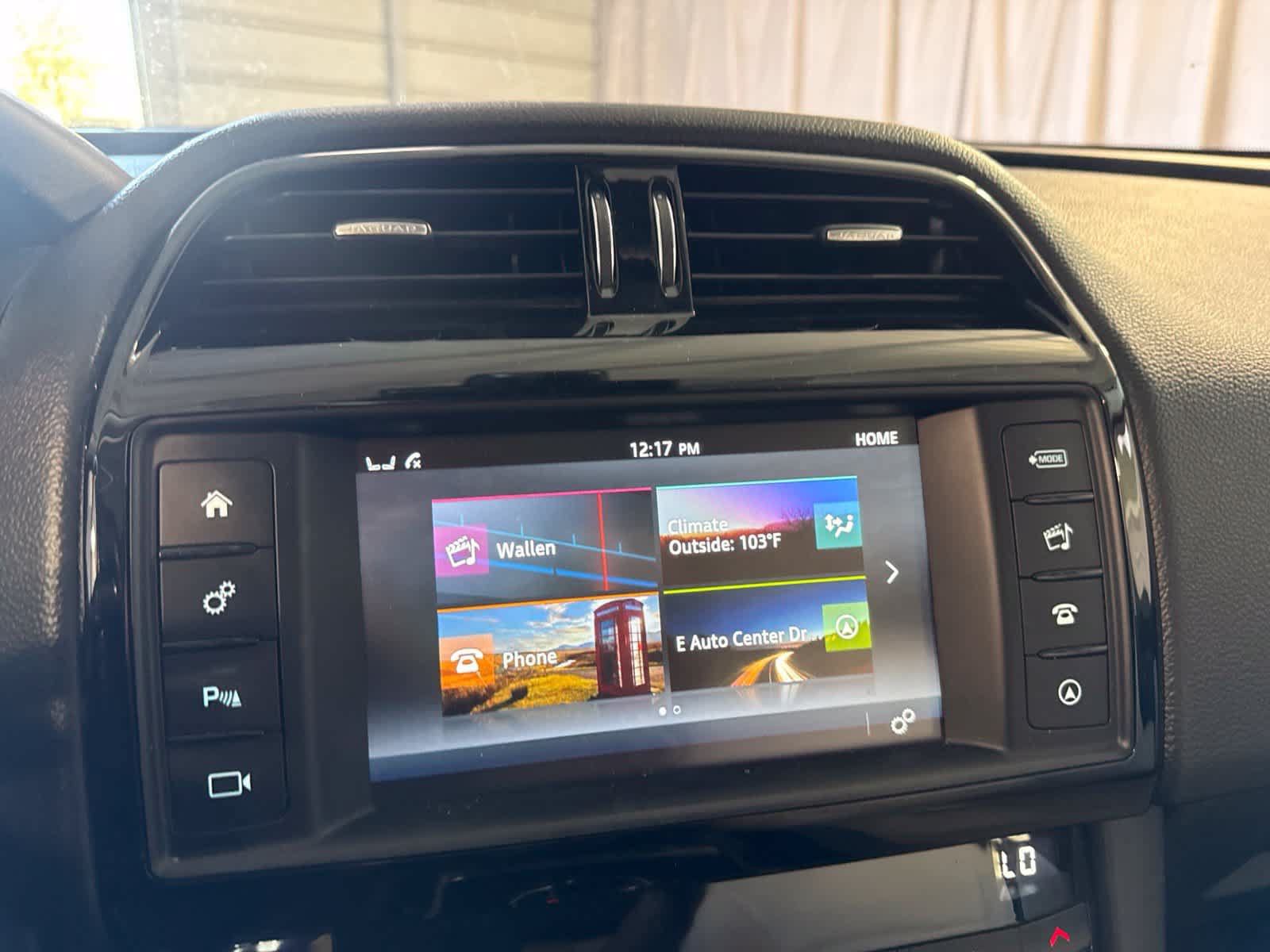 Used 2018 Jaguar F-PACE Premium AWD/4WD image 21