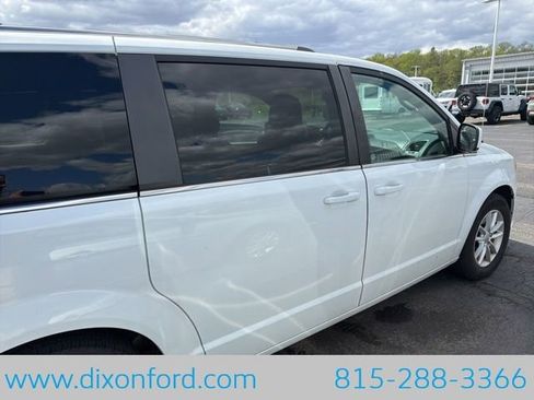 Used 2019 Dodge Grand Caravan SXT FWD image 7