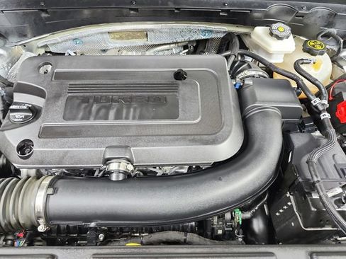 Used 2023 Buick Envision Essence w/ Technology Package I FWD image 18