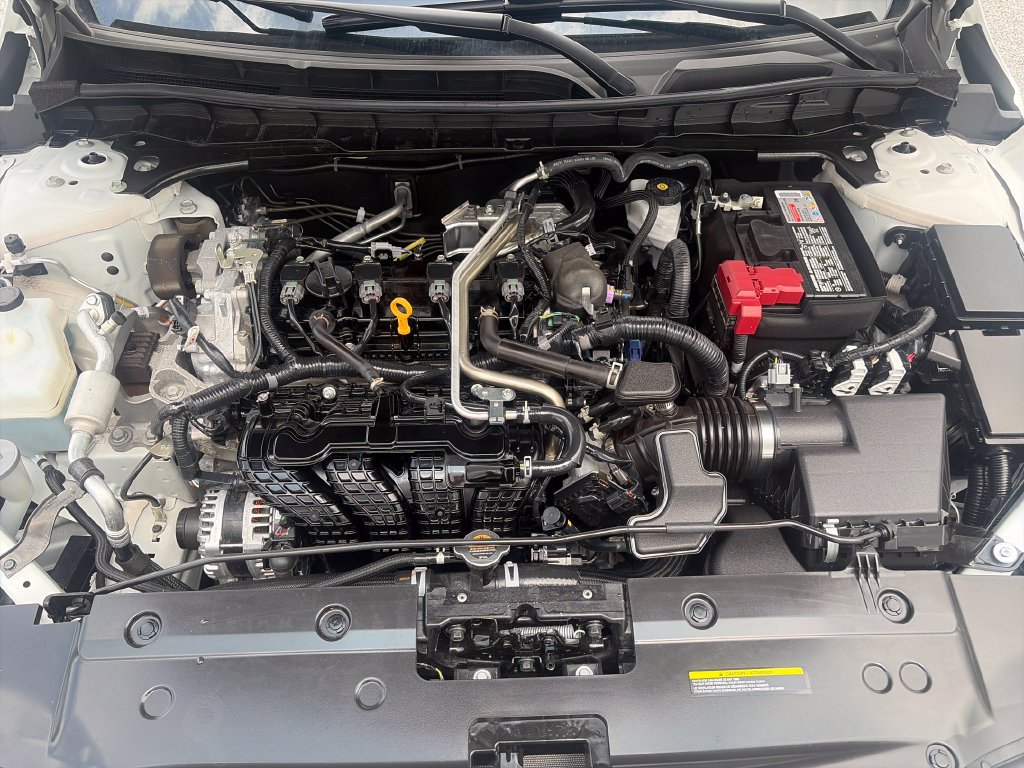 Used 2024 Nissan Altima 2.5 SV AWD/4WD image 21